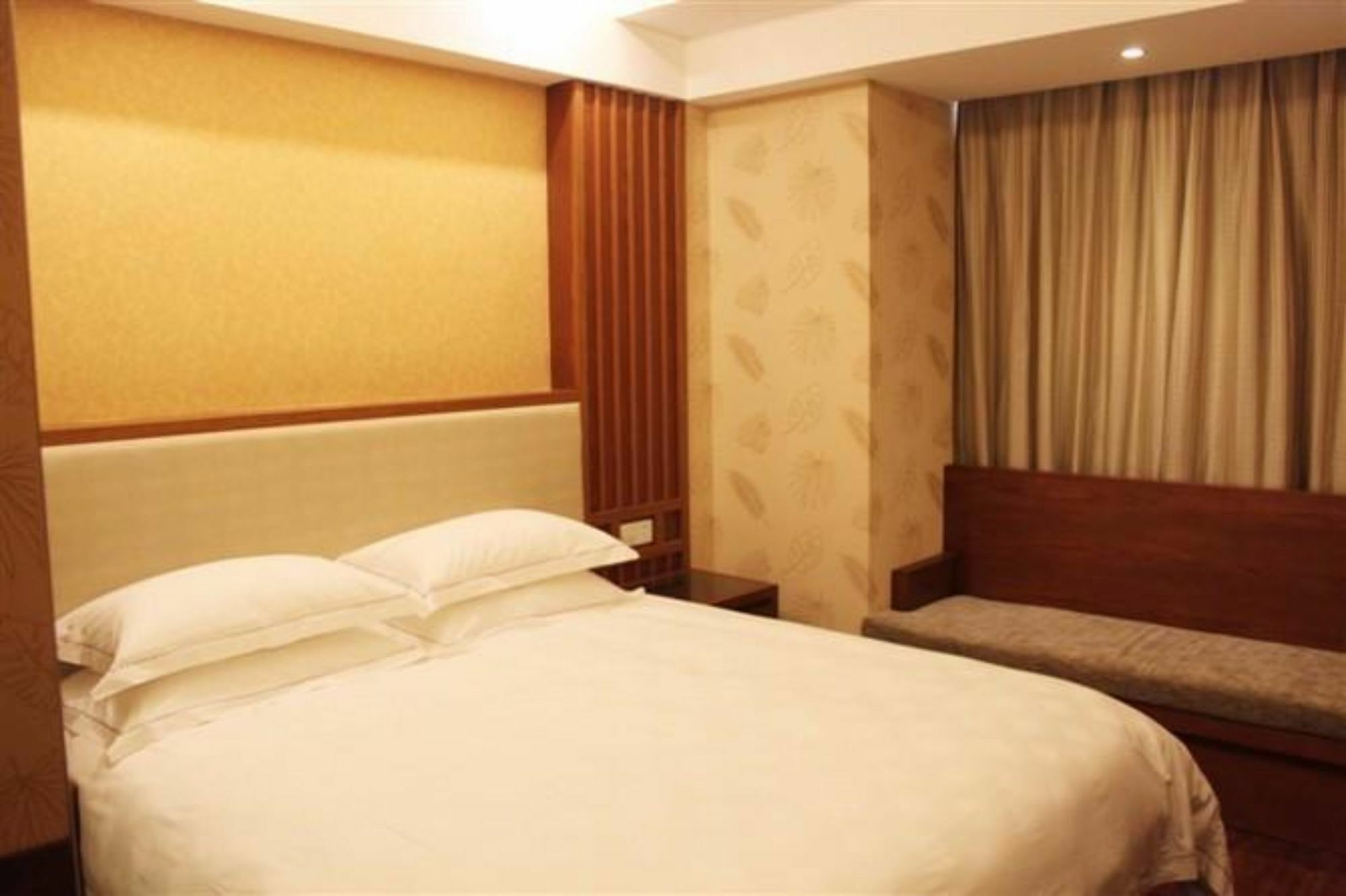 Yiwu Ruifeng Hotel Exterior foto
